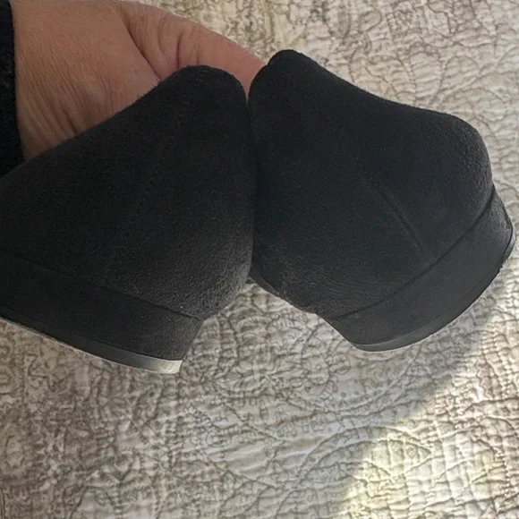 Prada Black Suede Bow Flats - Picture 5 of 7